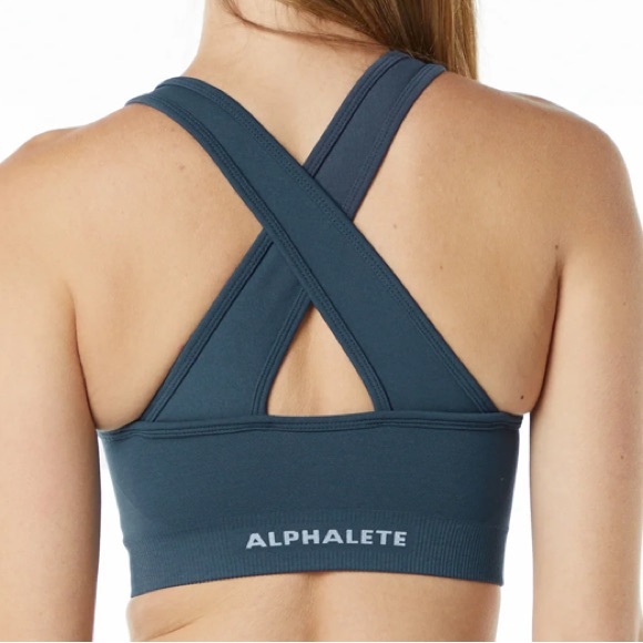 Alphalete Amplify Bra - Picture 2 of 5